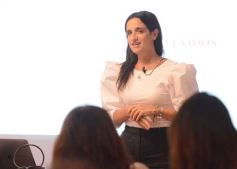 Foto de la galería: Anita Korman en Posadas: la estilista de los famosos brindó una capacitación a vestuaristas de Canal 12