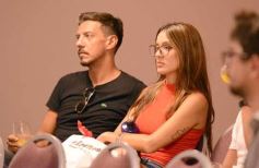 Foto de la galería: Anita Korman en Posadas: la estilista de los famosos brindó una capacitación a vestuaristas de Canal 12