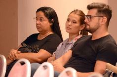 Foto de la galería: Anita Korman en Posadas: la estilista de los famosos brindó una capacitación a vestuaristas de Canal 12