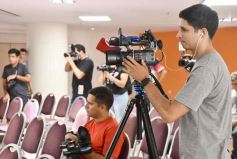 Foto de la galería: Partido homenaje: después de su retiro, el ex árbitro mundialista Néstor Pitana vuelve a la cancha en Posadas