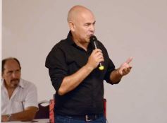 Foto de la galería: Partido homenaje: después de su retiro, el ex árbitro mundialista Néstor Pitana vuelve a la cancha en Posadas