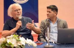 Foto de la galería: Crecer con los tiempos de la Justicia: el periodista y docente Sergio Benítez presentó su primer libro en Posadas