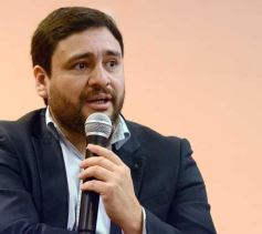 Foto de la galería: Crecer con los tiempos de la Justicia: el periodista y docente Sergio Benítez presentó su primer libro en Posadas