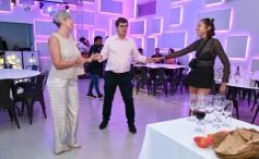 Foto de la galería: Aura Salón de Eventos: con todo para la fiesta, este moderno espacio social abrió sus puertas en Itaembé Guazú
