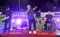 Foto de la galería: Junto a la gente y a pura fiesta, Néstor Pitana tuvo su homenaje despedida en Posadas