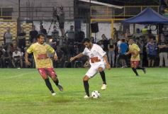 Foto de la galería: Junto a la gente y a pura fiesta, Néstor Pitana tuvo su homenaje despedida en Posadas