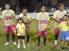 Foto de la galería: Junto a la gente y a pura fiesta, Néstor Pitana tuvo su homenaje despedida en Posadas