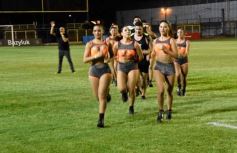 Foto de la galería: Junto a la gente y a pura fiesta, Néstor Pitana tuvo su homenaje despedida en Posadas