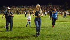 Foto de la galería:  Jugando, arbitrando y con un golazo de penal: Pitana se despidió y dejó todo en la cancha