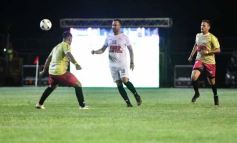Foto de la galería:  Jugando, arbitrando y con un golazo de penal: Pitana se despidió y dejó todo en la cancha