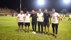 Foto de la galería:  Jugando, arbitrando y con un golazo de penal: Pitana se despidió y dejó todo en la cancha