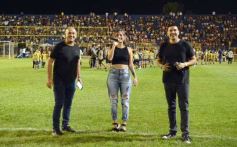 Foto de la galería:  Jugando, arbitrando y con un golazo de penal: Pitana se despidió y dejó todo en la cancha
