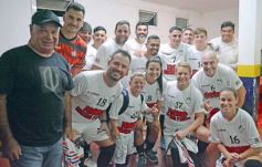 Foto de la galería:  Jugando, arbitrando y con un golazo de penal: Pitana se despidió y dejó todo en la cancha
