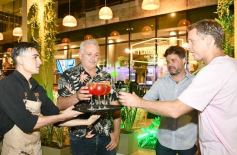 Sixto Fotografías. Sociedad. Inauguración - Sumando un nuevo punto para el encuentro y disfrute en la ciudad, abrió el Terre Rouge del Hotel Bagú Urbano