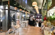 Foto de la galería: Sumando un nuevo punto para el encuentro y disfrute en la ciudad, abrió el Terre Rouge del Hotel Bagú Urbano