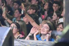 Foto de la galería: Junto al público colmado y sus grandes éxitos, Coti cerró una noche a puro show en Posadas