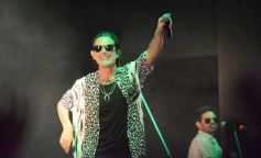 Foto de la galería: Junto al público colmado y sus grandes éxitos, Coti cerró una noche a puro show en Posadas