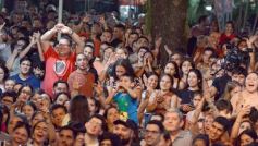 Foto de la galería: Junto al público colmado y sus grandes éxitos, Coti cerró una noche a puro show en Posadas