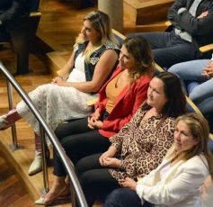 Foto de la galería: Parlamento de la Mujer 2023: las misioneras votaron y marcaron la agenda en el recinto 