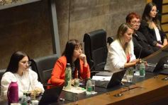 Foto de la galería: Parlamento de la Mujer 2023: las misioneras votaron y marcaron la agenda en el recinto 