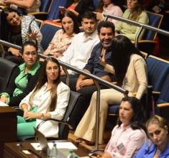 Foto de la galería: Parlamento de la Mujer 2023: las misioneras votaron y marcaron la agenda en el recinto 