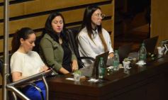Foto de la galería: Parlamento de la Mujer 2023: las misioneras votaron y marcaron la agenda en el recinto 