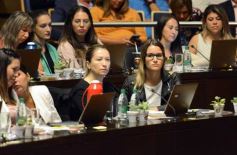 Foto de la galería: Parlamento de la Mujer 2023: las misioneras votaron y marcaron la agenda en el recinto 