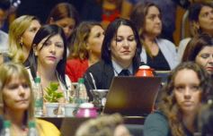 Foto de la galería: Parlamento de la Mujer 2023: las misioneras votaron y marcaron la agenda en el recinto 