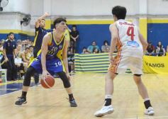 Foto de la galería: Federal de Básquet: con lo mejor del juego posadeño en la cancha, el clásico fue del Oriental