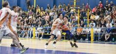 Foto de la galería: Federal de Básquet: con lo mejor del juego posadeño en la cancha, el clásico fue del Oriental
