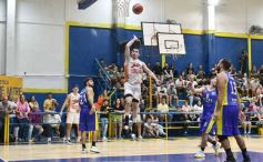 Foto de la galería: Federal de Básquet: con lo mejor del juego posadeño en la cancha, el clásico fue del Oriental