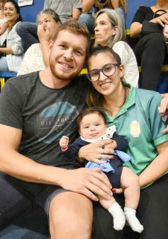 Foto de la galería: Federal de Básquet: con lo mejor del juego posadeño en la cancha, el clásico fue del Oriental