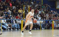 Foto de la galería: Federal de Básquet: con lo mejor del juego posadeño en la cancha, el clásico fue del Oriental