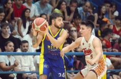 Foto de la galería: Federal de Básquet: con lo mejor del juego posadeño en la cancha, el clásico fue del Oriental