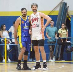 Foto de la galería: Federal de Básquet: con lo mejor del juego posadeño en la cancha, el clásico fue del Oriental