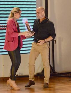 Foto de la galería: 23° Aniversario de Misiones Online: homenajes y emoción fueron parte de la gala de celebración