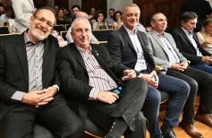 Foto de la galería: 23° Aniversario de Misiones Online: homenajes y emoción fueron parte de la gala de celebración