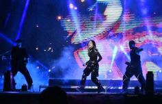 Foto de la galería: Con un show estelar y la euforia de miles, Nicki Nicole deslumbró en la capital misionera