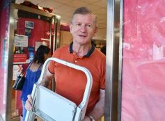 Foto de la galería: Con las recorridas, hay folklore y mucho más de la gente amiga en la ciudad