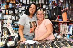 Foto de la galería: Con las recorridas, hay folklore y mucho más de la gente amiga en la ciudad