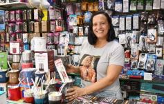 Foto de la galería: Con las recorridas, hay folklore y mucho más de la gente amiga en la ciudad