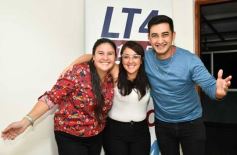 Foto de la galería: Con las recorridas, hay folklore y mucho más de la gente amiga en la ciudad