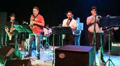 Foto de la galería: Dale Que Brass puso el show y abrió el encuentro en el Galpón de La Murga de la Estación