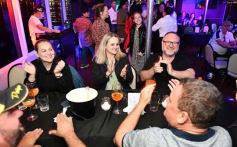 Foto de la galería: Con el Paraná de fondo: el Catamarán fue el lugar elegido para una noche de cumple y celebración