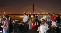 Foto de la galería: Con el Paraná de fondo: el Catamarán fue el lugar elegido para una noche de cumple y celebración