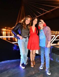 Foto de la galería: Con el Paraná de fondo: el Catamarán fue el lugar elegido para una noche de cumple y celebración