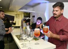 Foto de la galería: Con el Paraná de fondo: el Catamarán fue el lugar elegido para una noche de cumple y celebración