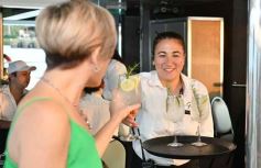 Foto de la galería: Con el Paraná de fondo: el Catamarán fue el lugar elegido para una noche de cumple y celebración