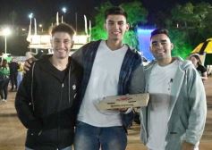 Foto de la galería: 5000 pizzas solidarias pusieron el marco para ayudar, compartir y celebrar en la ciudad capital