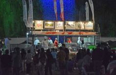 Foto de la galería: 5000 pizzas solidarias pusieron el marco para ayudar, compartir y celebrar en la ciudad capital